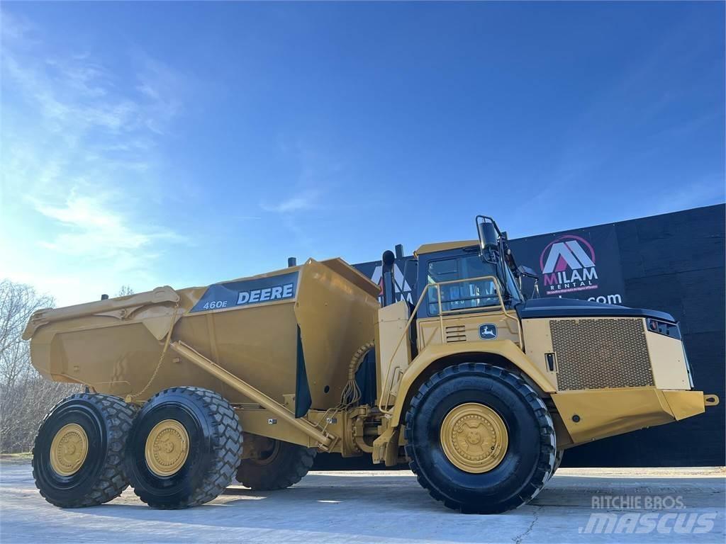 John Deere 460E Liigendraamiga pinnaseveokid