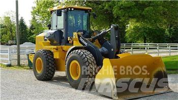 John Deere 524P Rataslaadurid