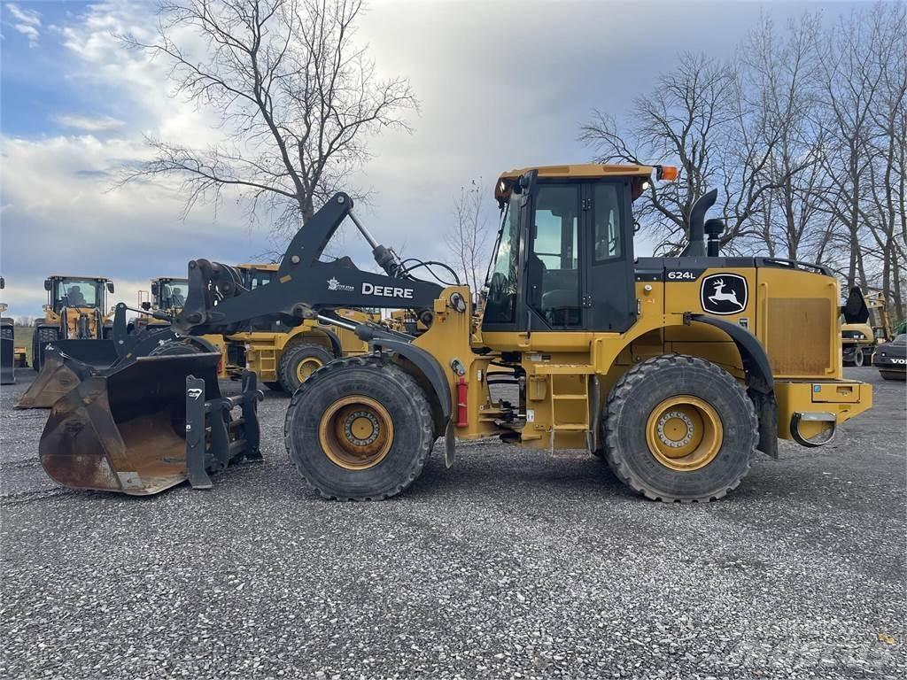 John Deere 624L Rataslaadurid