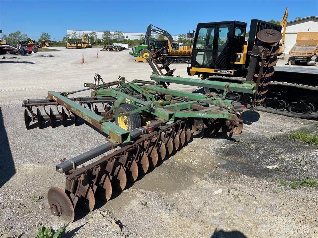 John Deere 640 Randaalid