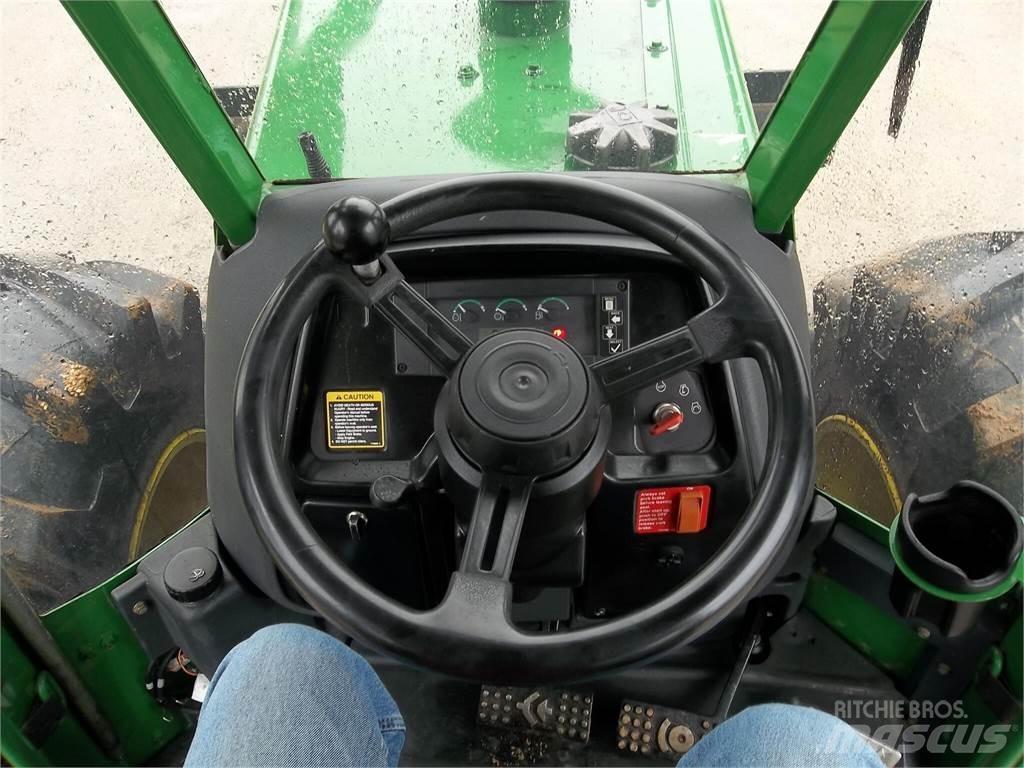 John Deere 648H Väljaveotraktorid