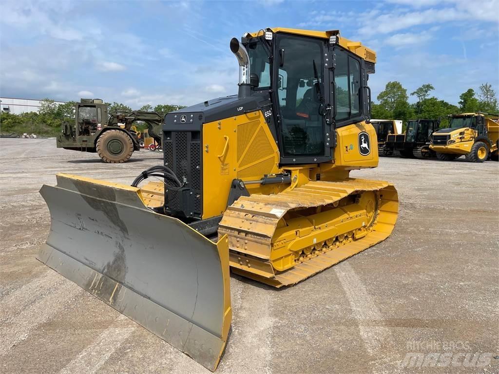 John Deere 650P LGP Buldooserid