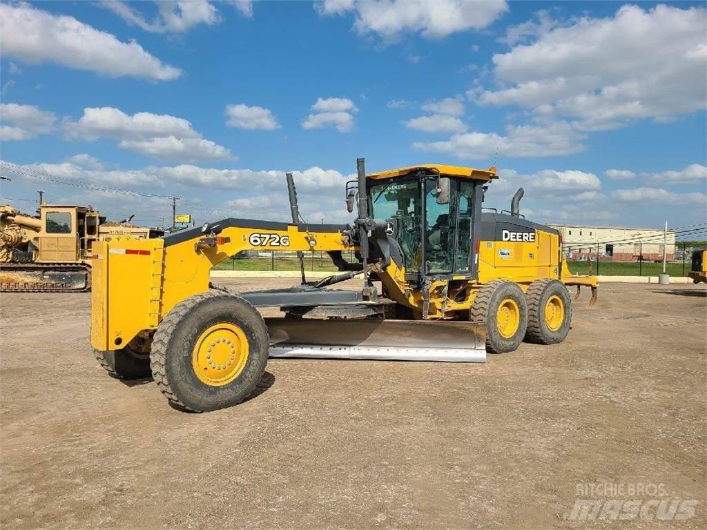 John Deere 672G Greiderid