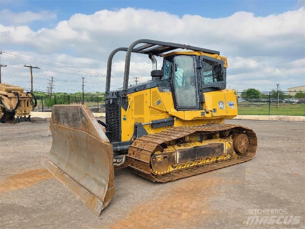 John Deere 750K LGP Buldooserid