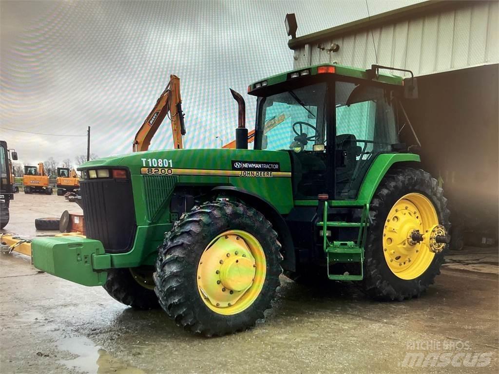 John Deere 8200 Traktorid
