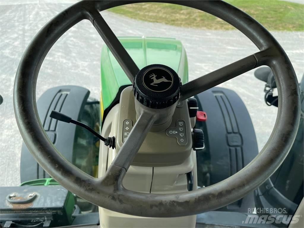 John Deere 8245R Traktorid