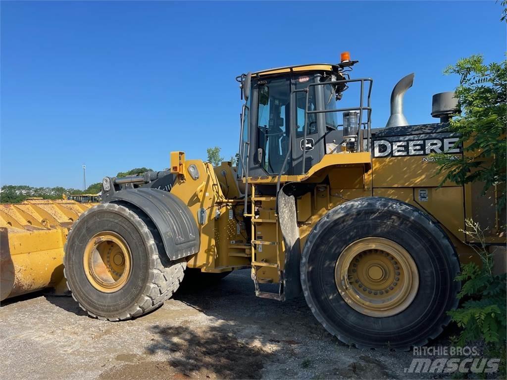 John Deere 844KIII Rataslaadurid