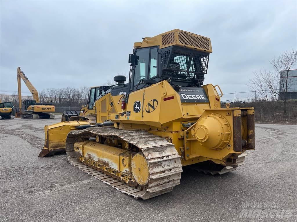 John Deere 850K WLT Buldooserid
