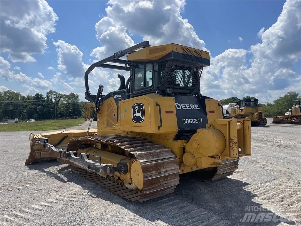 John Deere 850L LGP Buldooserid