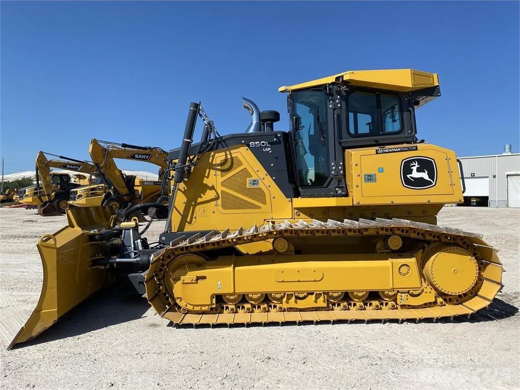 John Deere 850L LGP Buldooserid