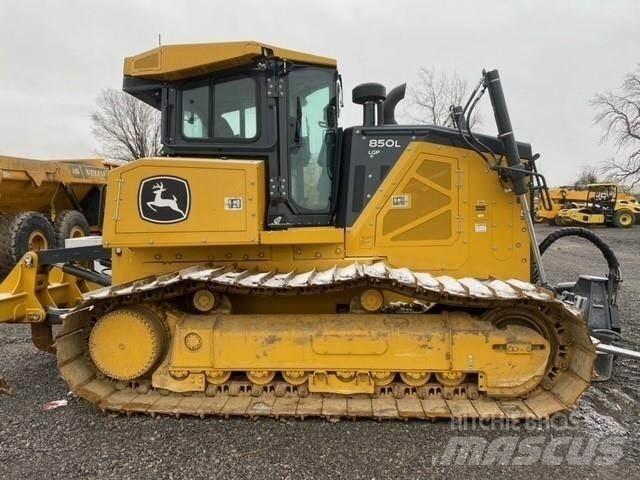 John Deere 850L LGP Buldooserid