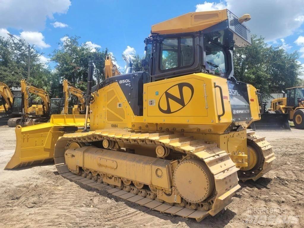 John Deere 850L WLT Buldooserid