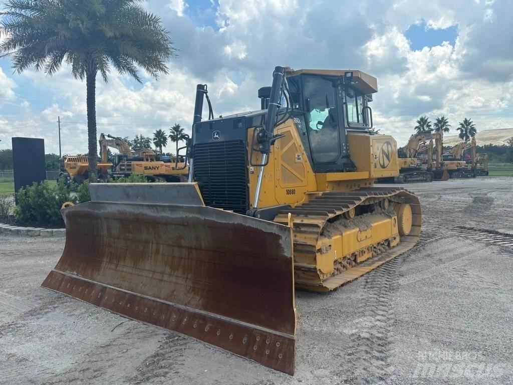 John Deere 850L WLT Buldooserid