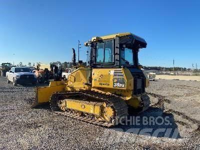 Komatsu D39PX-24 Buldooserid