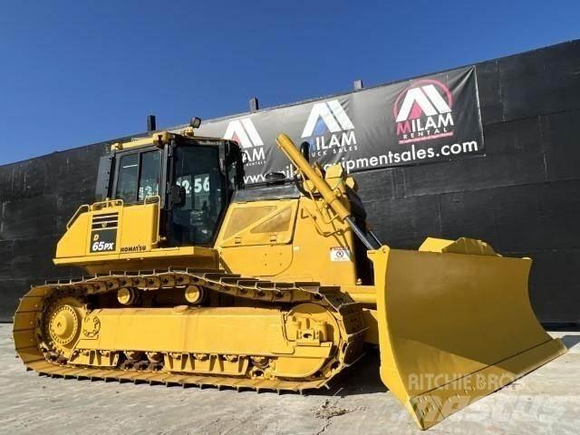 Komatsu D65PX-18 Buldooserid