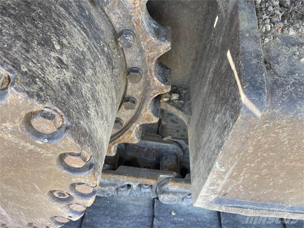 Komatsu PC300 LC Roomikekskavaatorid