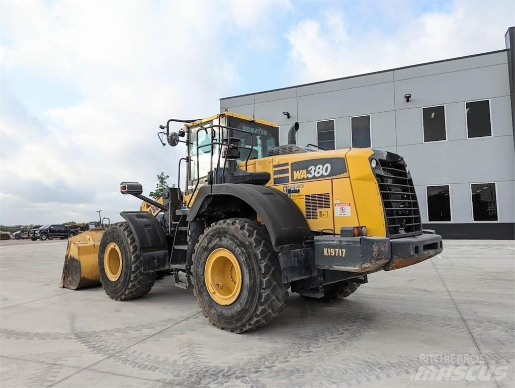 Komatsu WA380-8 Rataslaadurid