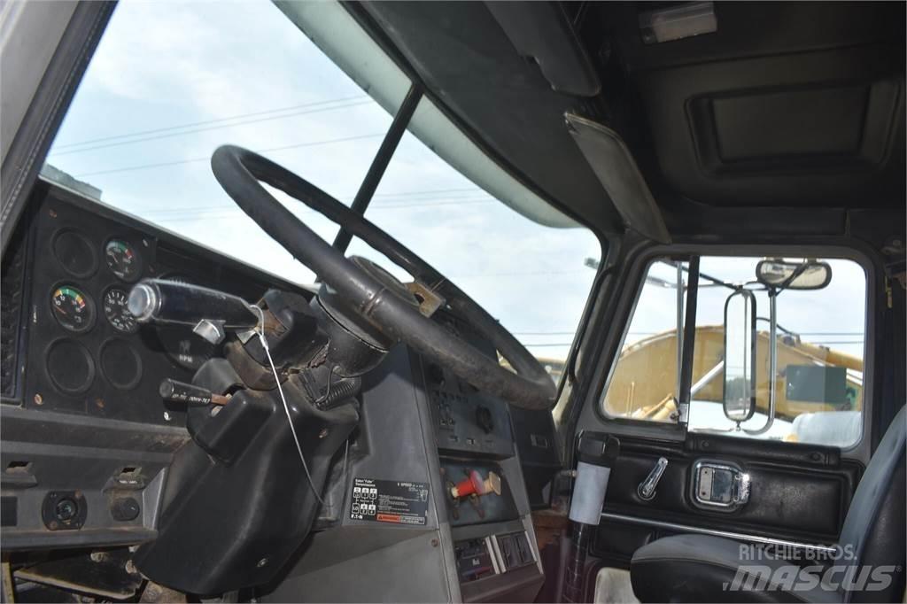 Mack CH613 Tsisternveokid