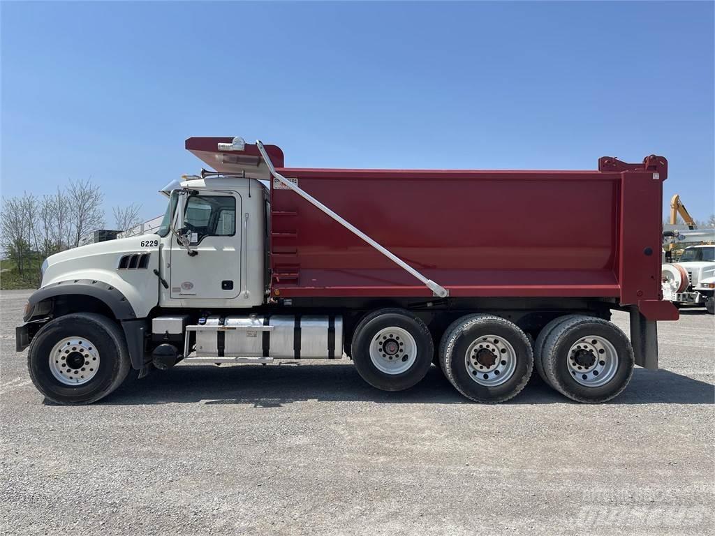 Mack GRANITE 64FR Muu