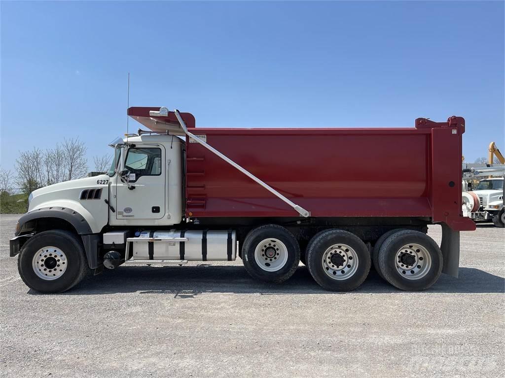 Mack GRANITE 64FR Muu