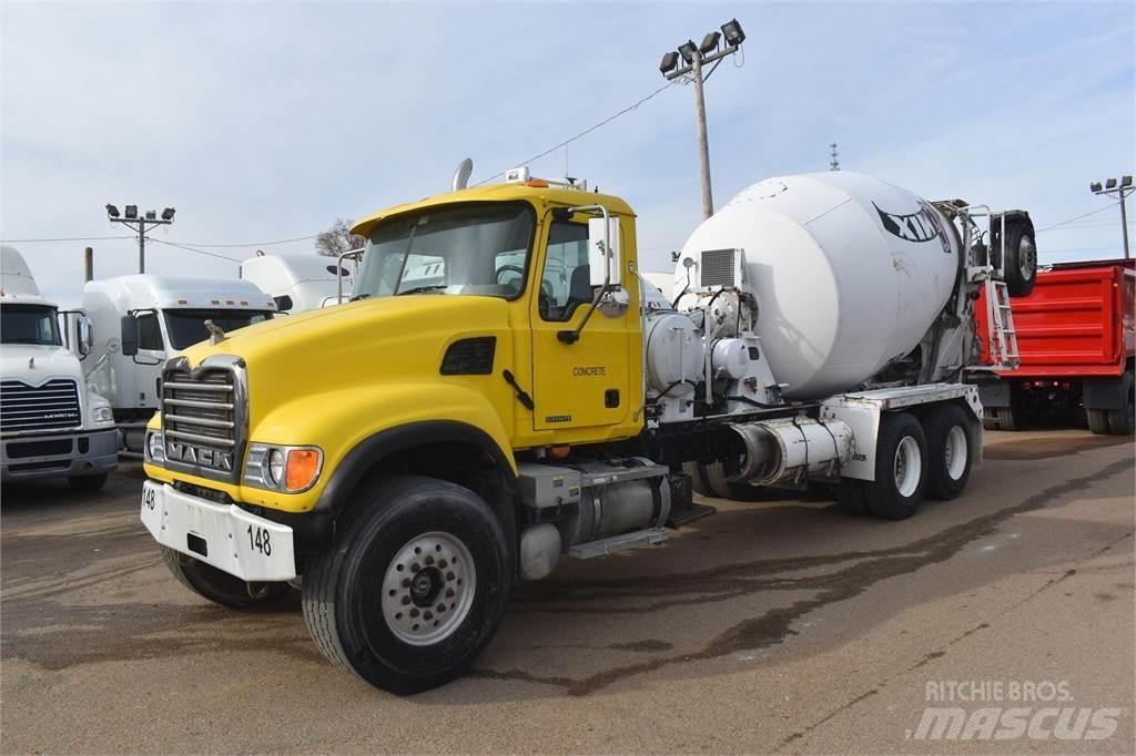 Mack GRANITE CV713 Betooniveokid