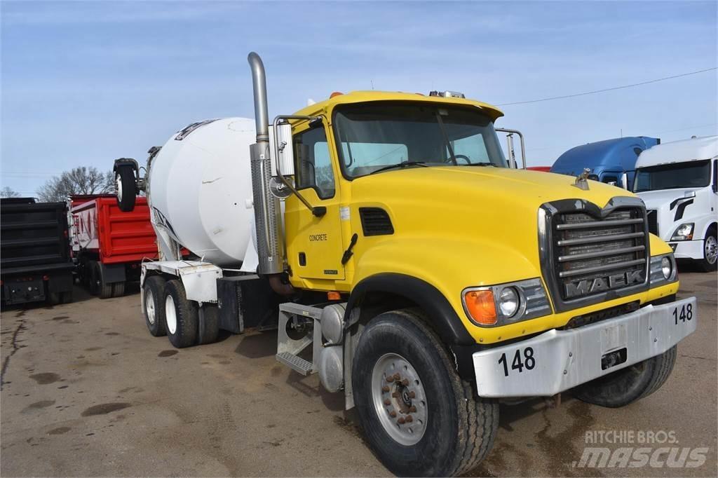 Mack GRANITE CV713 Betooniveokid
