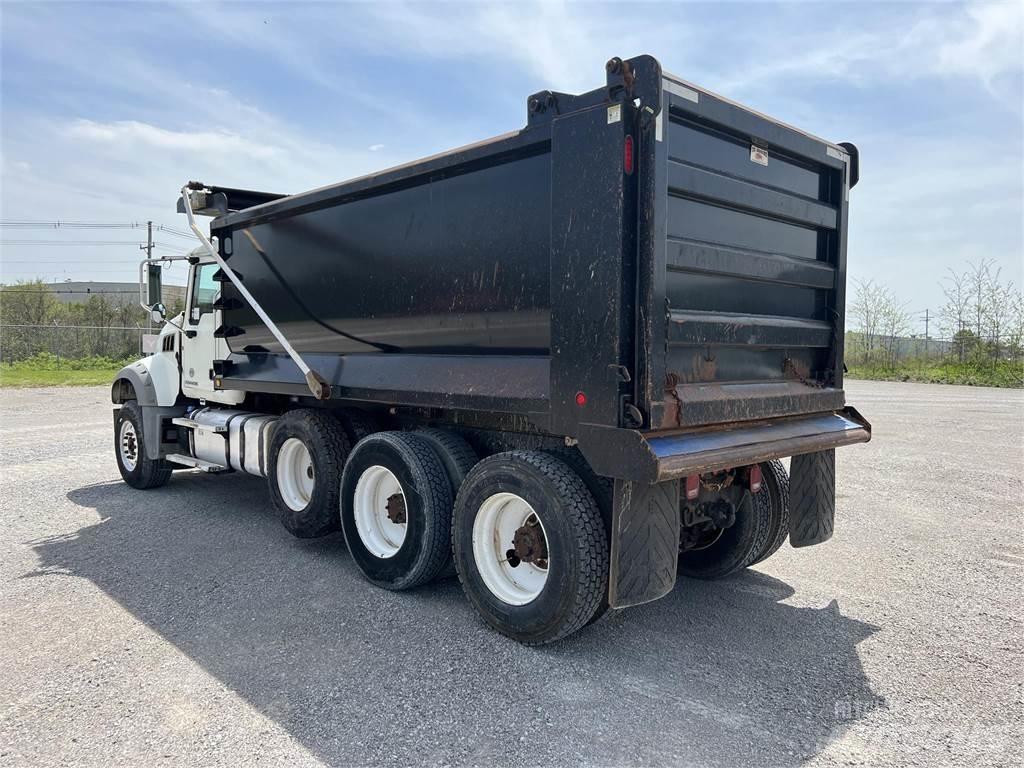 Mack GRANITE GU713 Muu