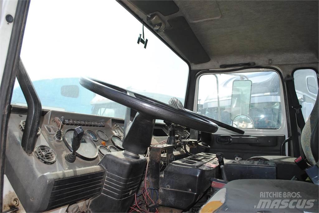 Mack MIDLINER MS250 Tänavapuhastusveokid