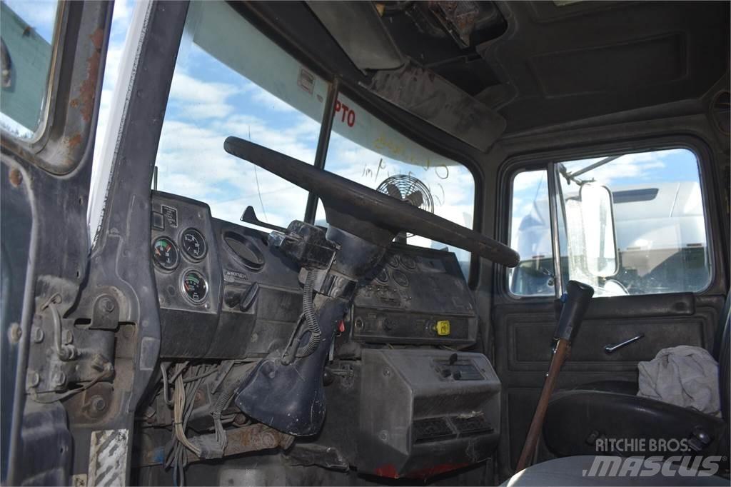 Mack RD688S Kallurid