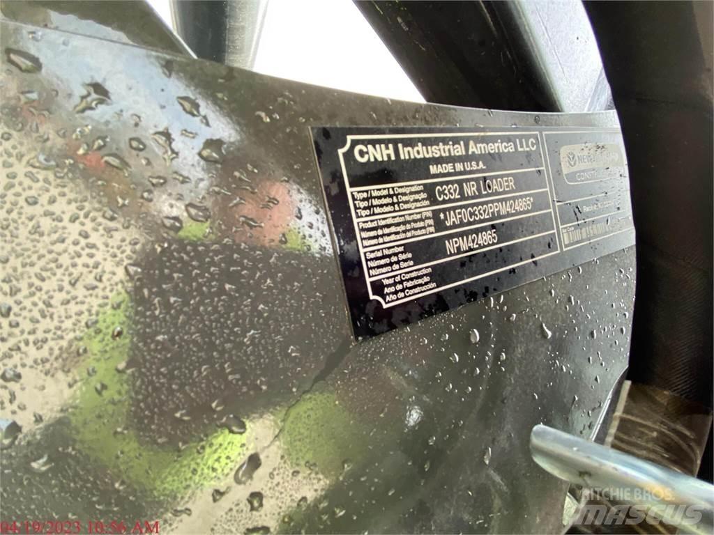 New Holland C332 Kompaktlaadurid