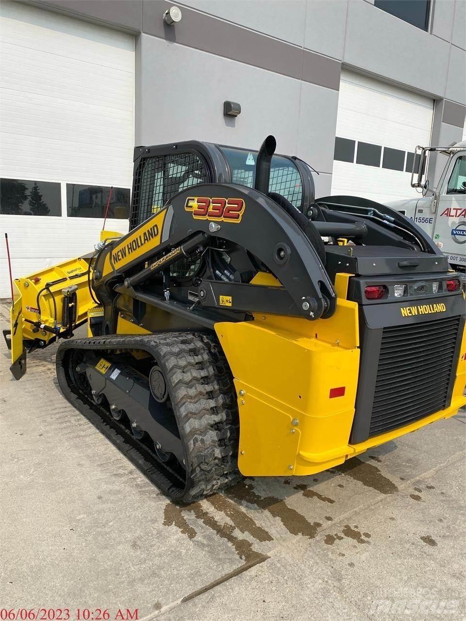 New Holland C332 Kompaktlaadurid