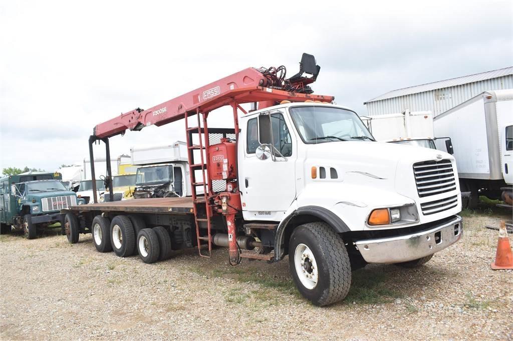 Sterling LT9500 Kraanaga veokid