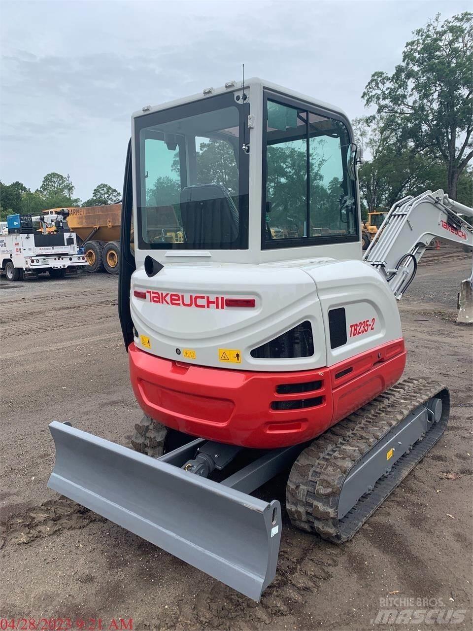 Takeuchi TB235-2 Miniekskavaatorid < 7 t