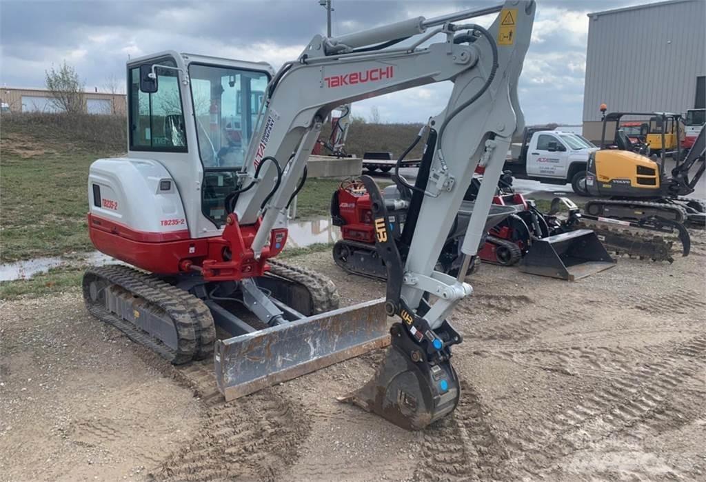 Takeuchi TB235-2 Miniekskavaatorid < 7 t