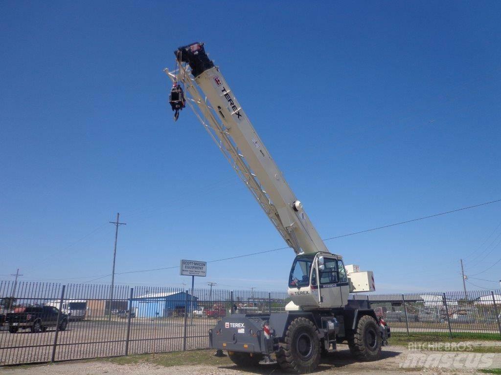 Terex RT230-1 Raske maastiku tõstukid