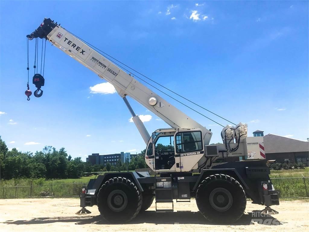Terex RT555-2 Raske maastiku tõstukid