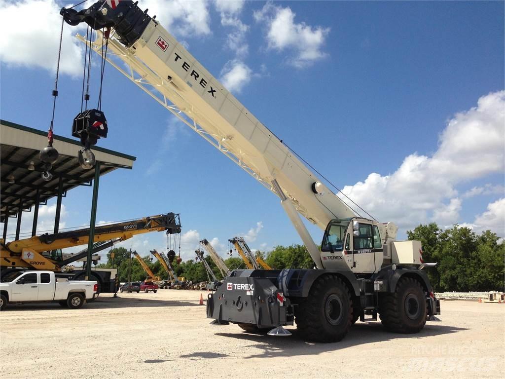Terex RT670-1 Raske maastiku tõstukid