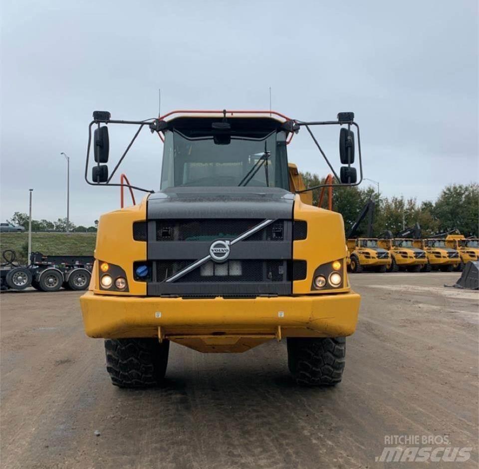 Volvo A25G Liigendraamiga pinnaseveokid