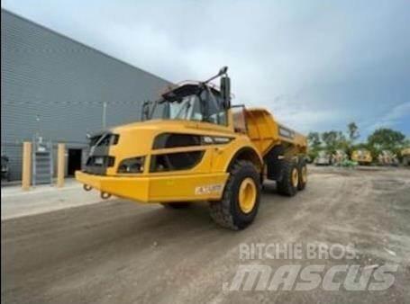 Volvo A25G Liigendraamiga pinnaseveokid