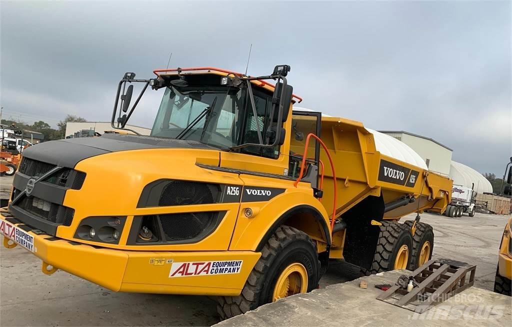 Volvo A25G Liigendraamiga pinnaseveokid