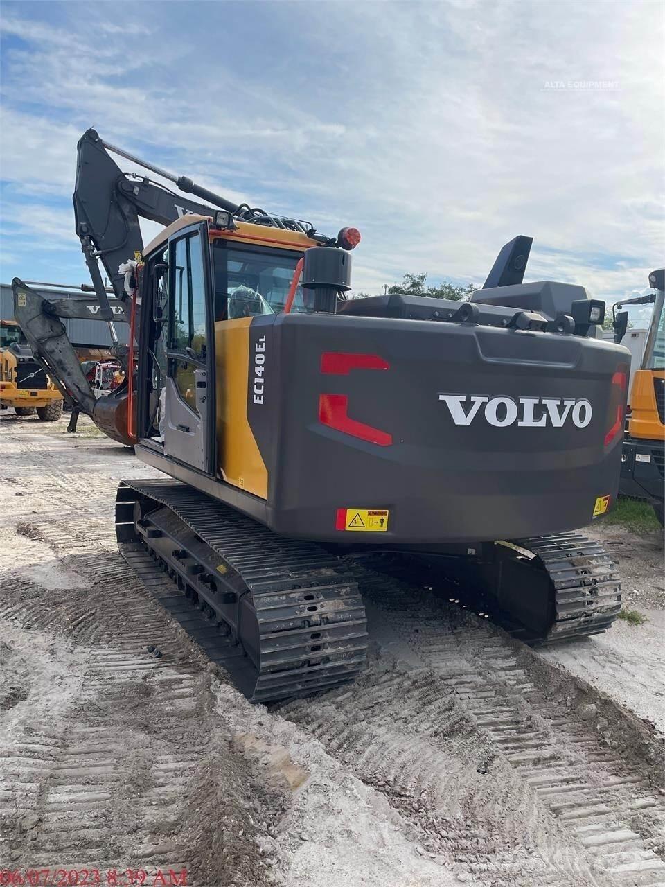 Volvo EC140EL Roomikekskavaatorid