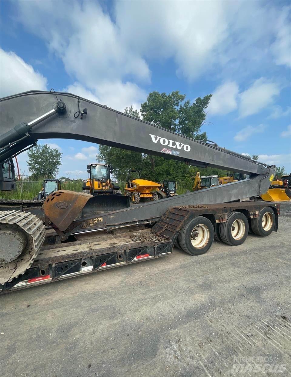 Volvo EC250E LR Roomikekskavaatorid