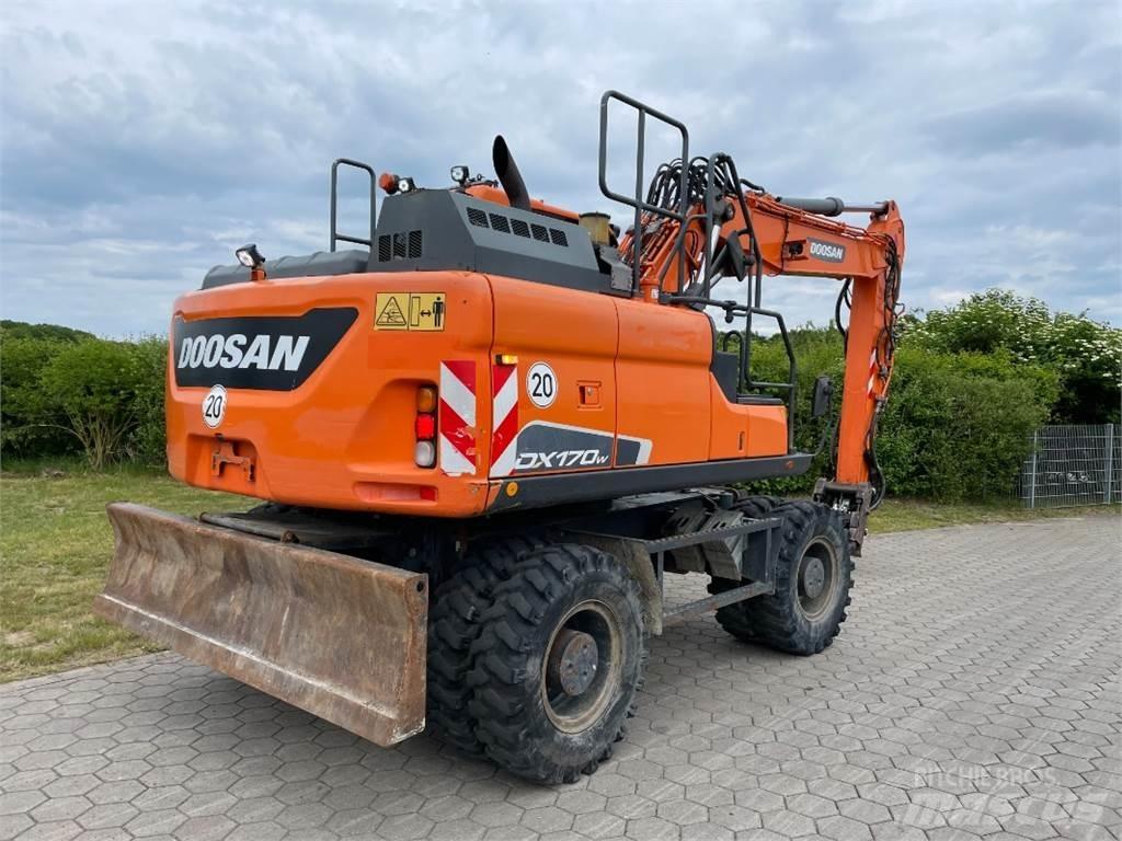 Doosan DX170W-5 Ratasekskavaatorid