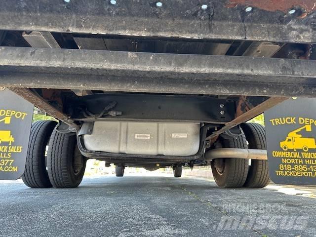 Ford E 450 SD Vaakumautod