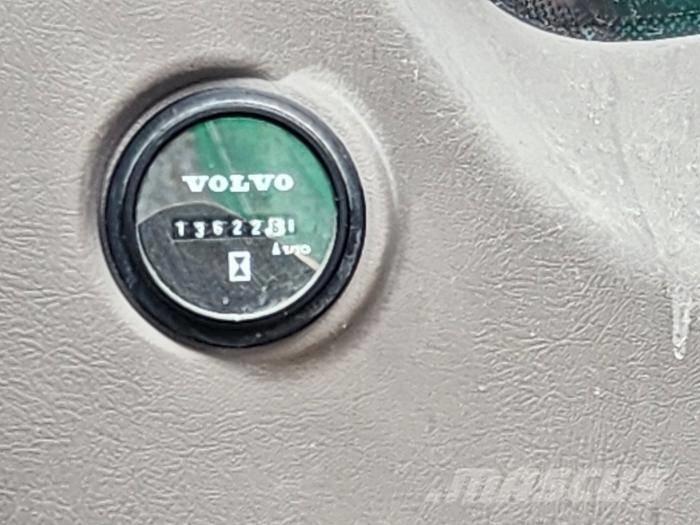 Volvo EC 300 EL Roomikekskavaatorid