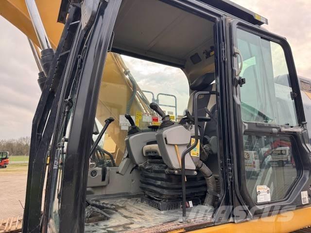 CAT 326 F LN Roomikekskavaatorid