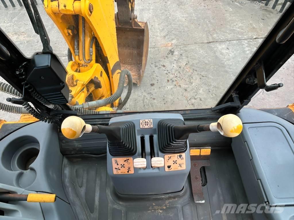 JCB 3 CX Ekskavaatorlaadurid