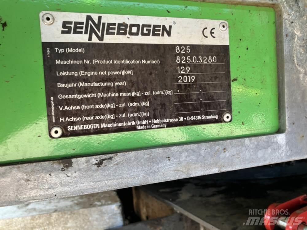 Sennebogen 825E Materjalikäitlusmasinad