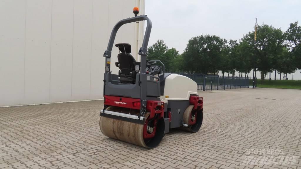 Dynapac CC1200 VI Tandemrullid