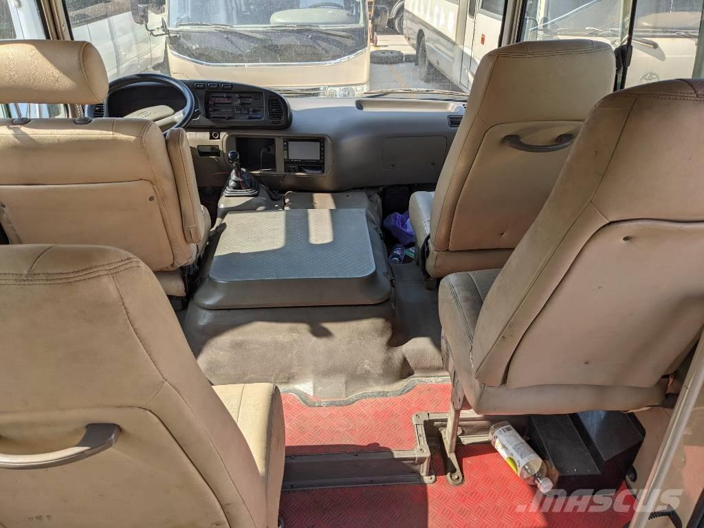 Toyota Coaster Bus Väikebussid